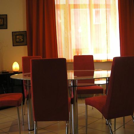Apartment Riverside - River View ブラチスラヴァ 部屋 写真