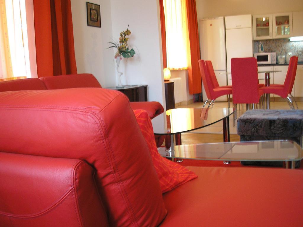 Apartment Riverside - River View ブラチスラヴァ 部屋 写真
